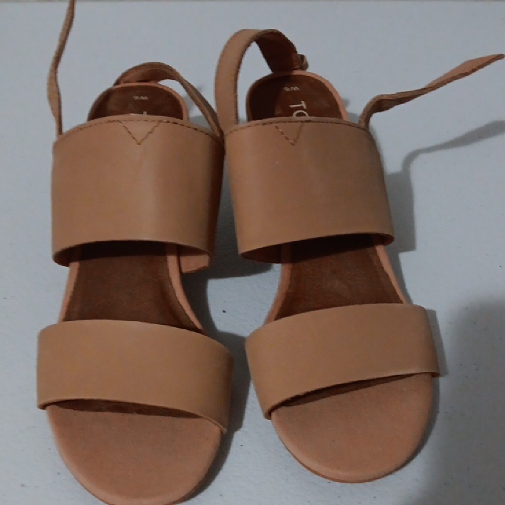 Toms Tan Heels with Open Toe and Wide Straps